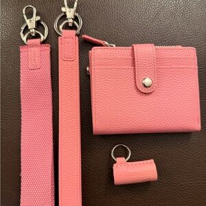 New Andar Lo Leather Wallet/Wristlet in Bubble Gum Pink Togo!